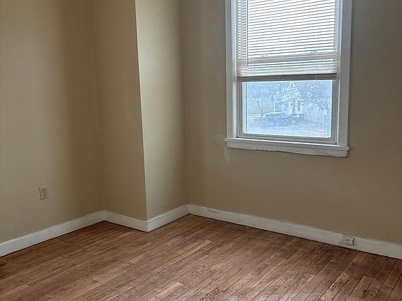 2nd image of 22 Thoreau Ct #28