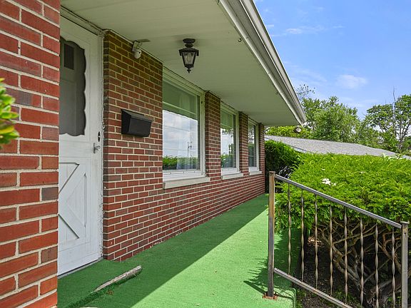 3rd image of 705 N Davidson St
