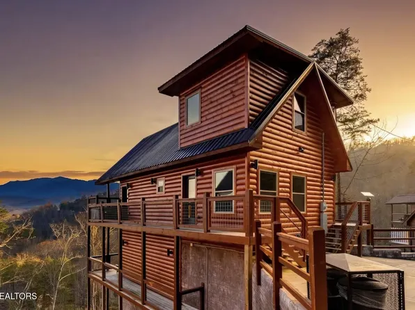 2138 Rising Fawn Way, Sevierville, TN 37876