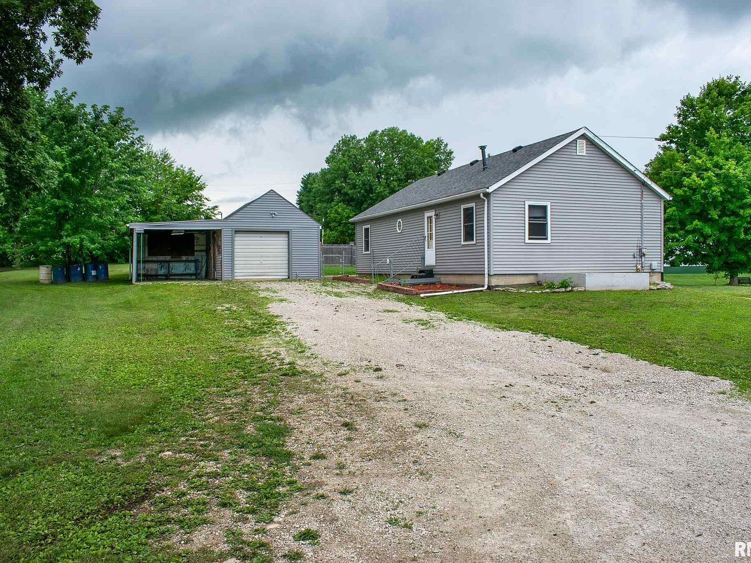 412 3rd St, Sparland, IL 61565 Zillow