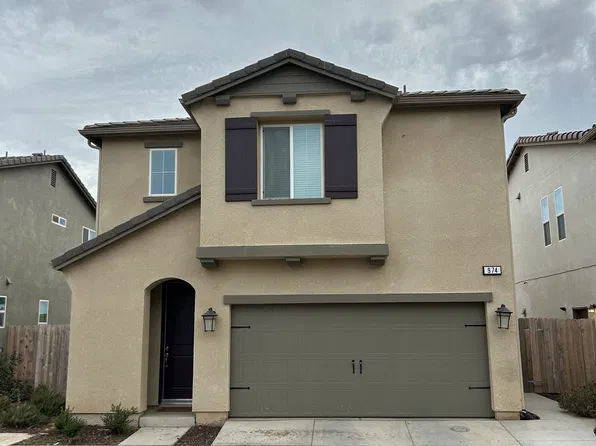 974 Moran Rd W, Madera, CA 93636