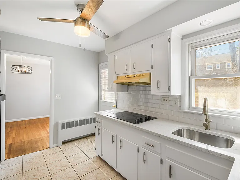 846 Hartsdale Rd — Photo 11