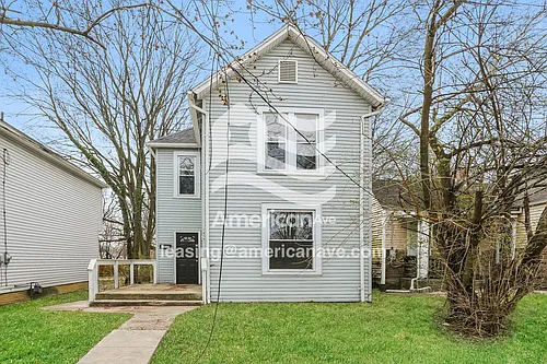 1615 E Fulton St Photo 1