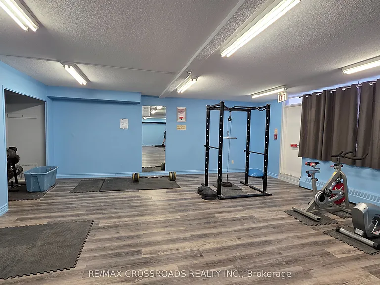 180 Markham Rd #921 — Photo 39