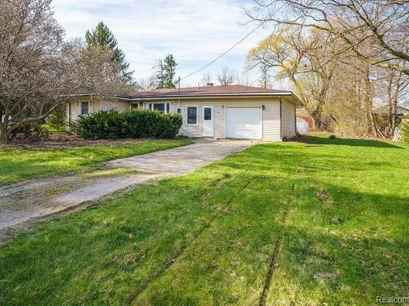 4625 Rathbun Rd, Birch Run, MI 48415