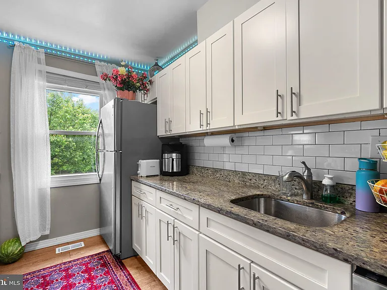 81 Watkins Park Dr #41 — Photo 23