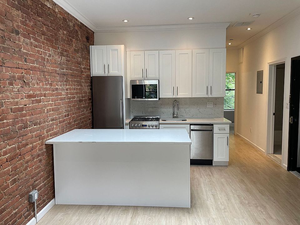 1st image of 651 Prospect Pl Floor 3