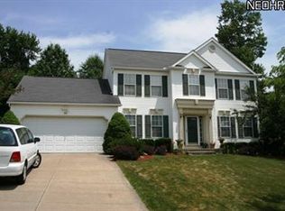 551 Oakcrest Dr, Wadsworth, OH 44281