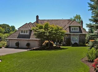 2740 NW Linmere Dr, Portland, OR 97229