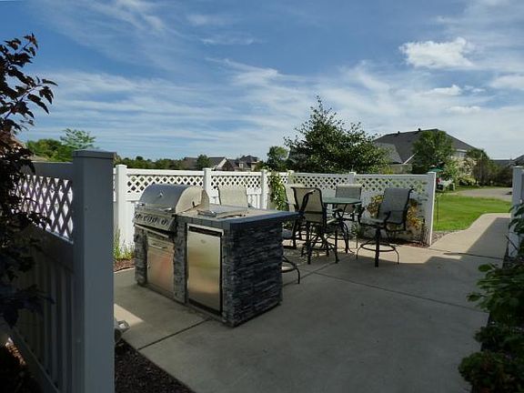 3rd image of 15606 Duck Trail Ln