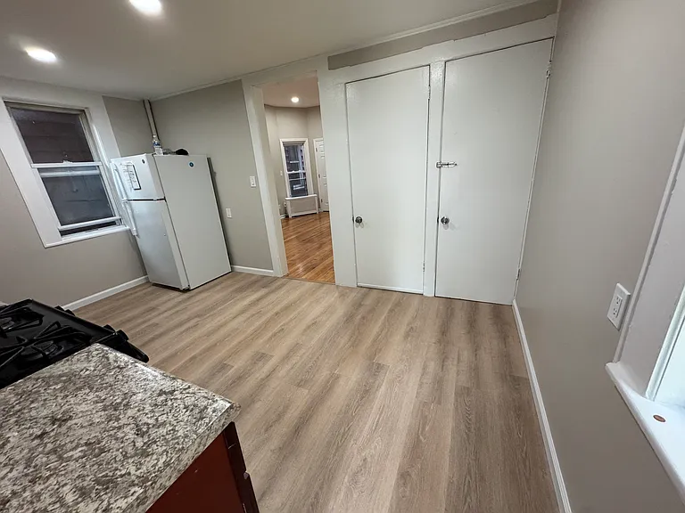 648 Bergen Ave #1 — Photo 10