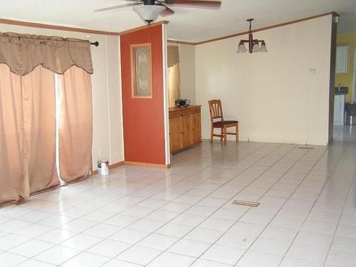 3rd image of 33440 Kendall Ln