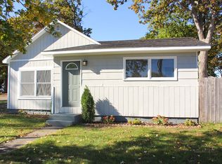 1099 Shonat St, Muskegon, MI 49442