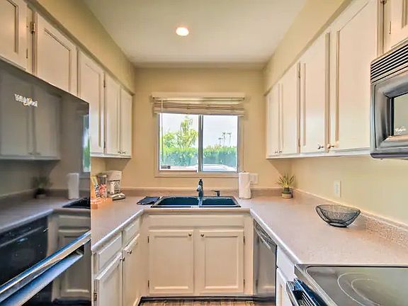 5th image of 4012 N 78th St
