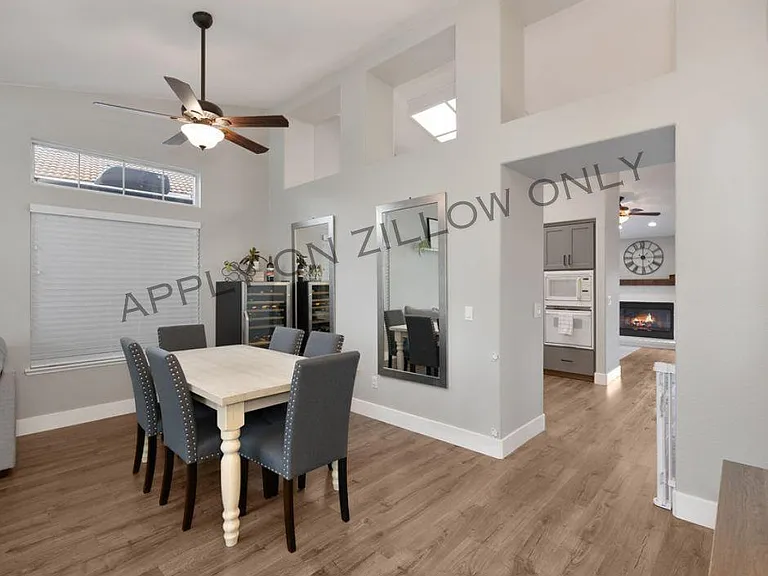 3319 Chapelle Dr — Photo 4