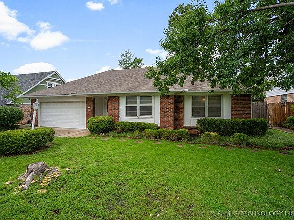 2nd image of 6725 E 51st Pl