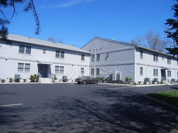 125 Barnum St APT 12, East Stroudsburg, PA 18301