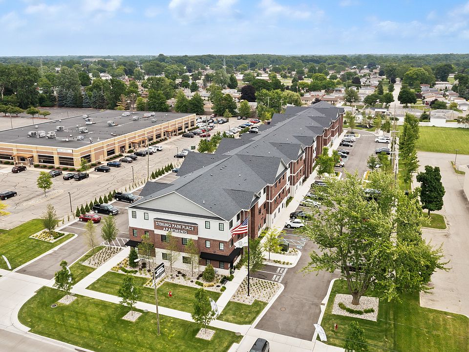 33416 Schoenherr Rd # 208, photo 18