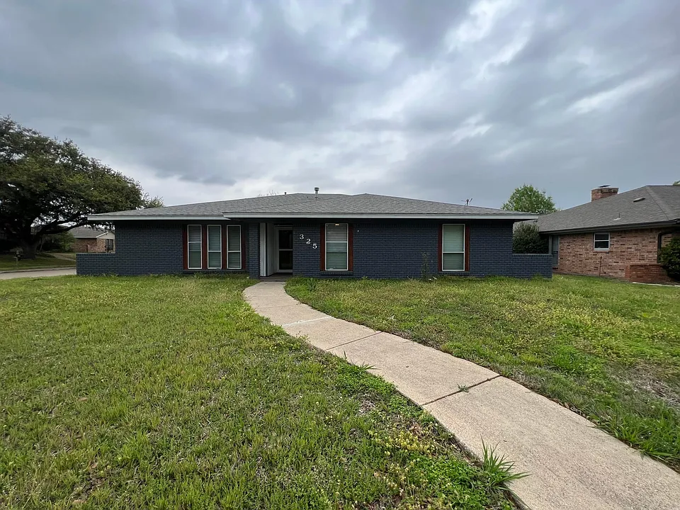 325 Kimberly Dr