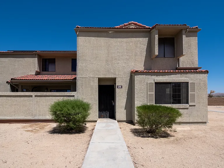 Vista Del Sol — Photo 12