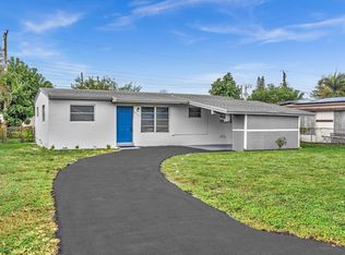 6332 SW 2nd St, Pompano Beach, FL 33068