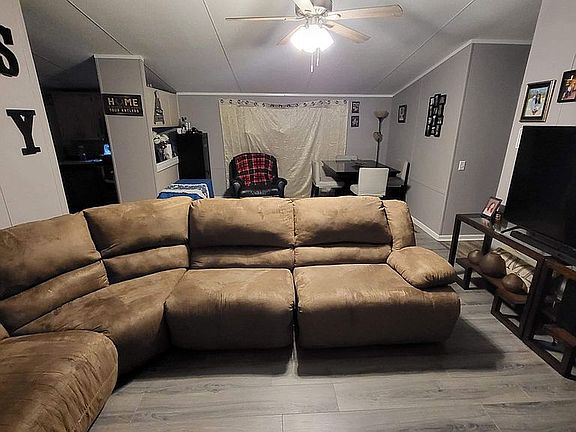 3rd image of 3657 Ole Country Ln