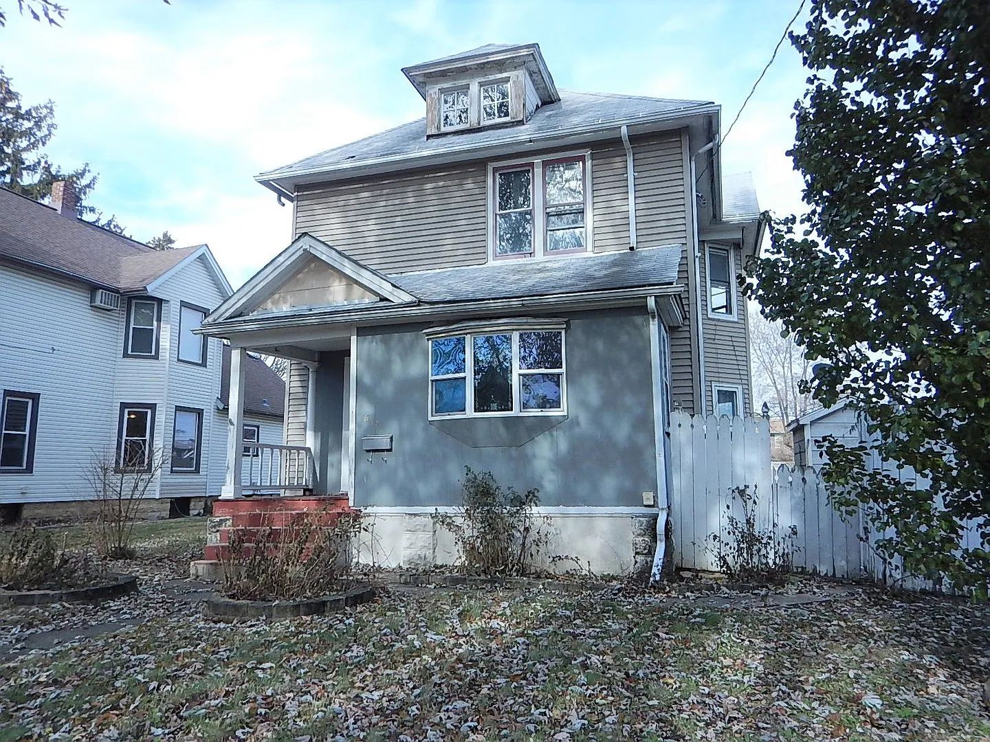 617 Darcy Ave photo 1