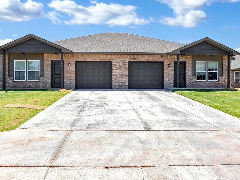 412 Lisa Cir — Photo 24