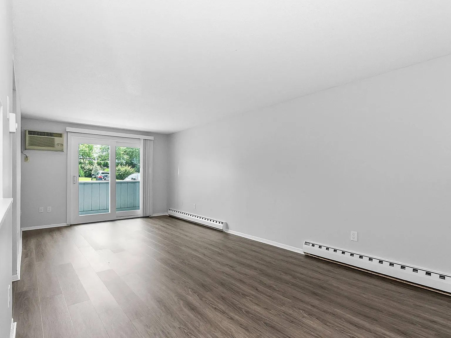 Gull Harbor Apartments — Photo 3