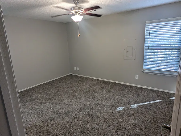 1978 E Wilkins Pl — Photo 16