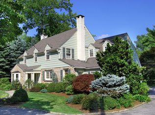 195 Overlook Dr, Greenwich, CT 06830