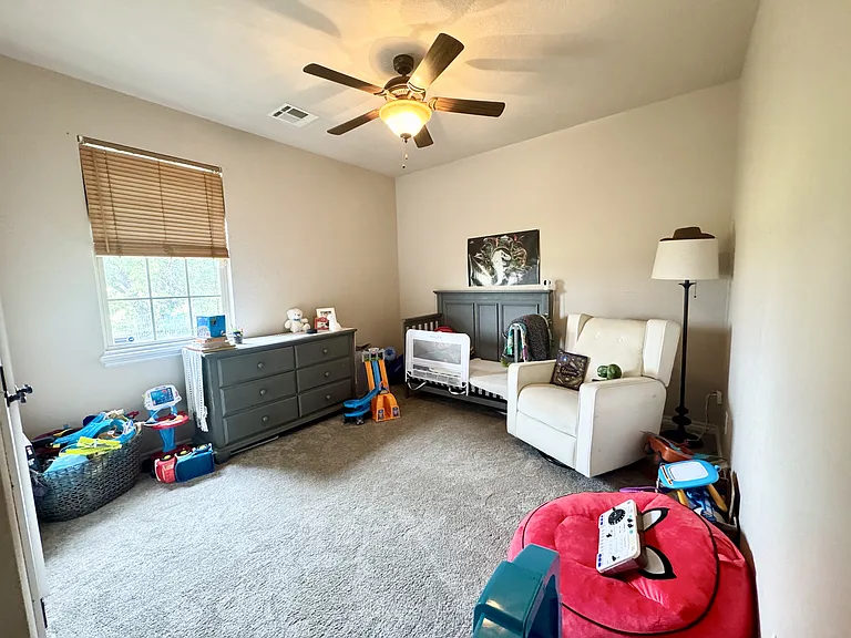 708 Cougar Ln — Photo 22
