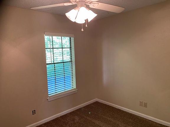 4th image of 1 Stonecreek Dr