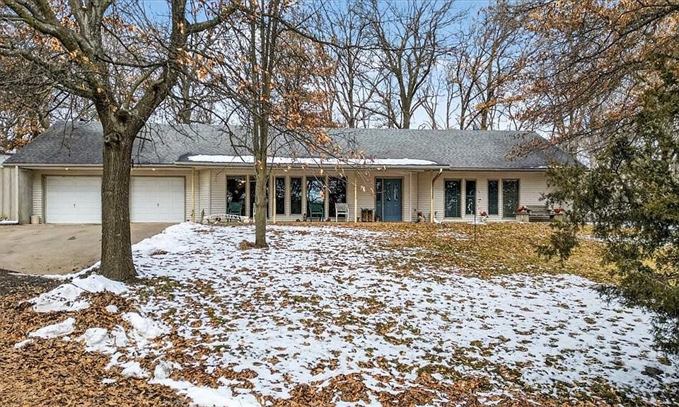 1st image of 3724 N Perrin Rd