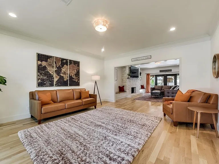 2216 Ridgecrest Trl — Photo 10