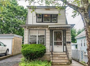 23 Lenox St, Newark, NJ 07106