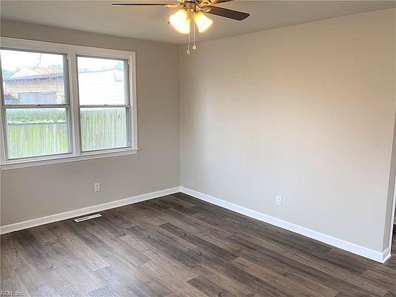 5th image of 1306 Cleona Dr