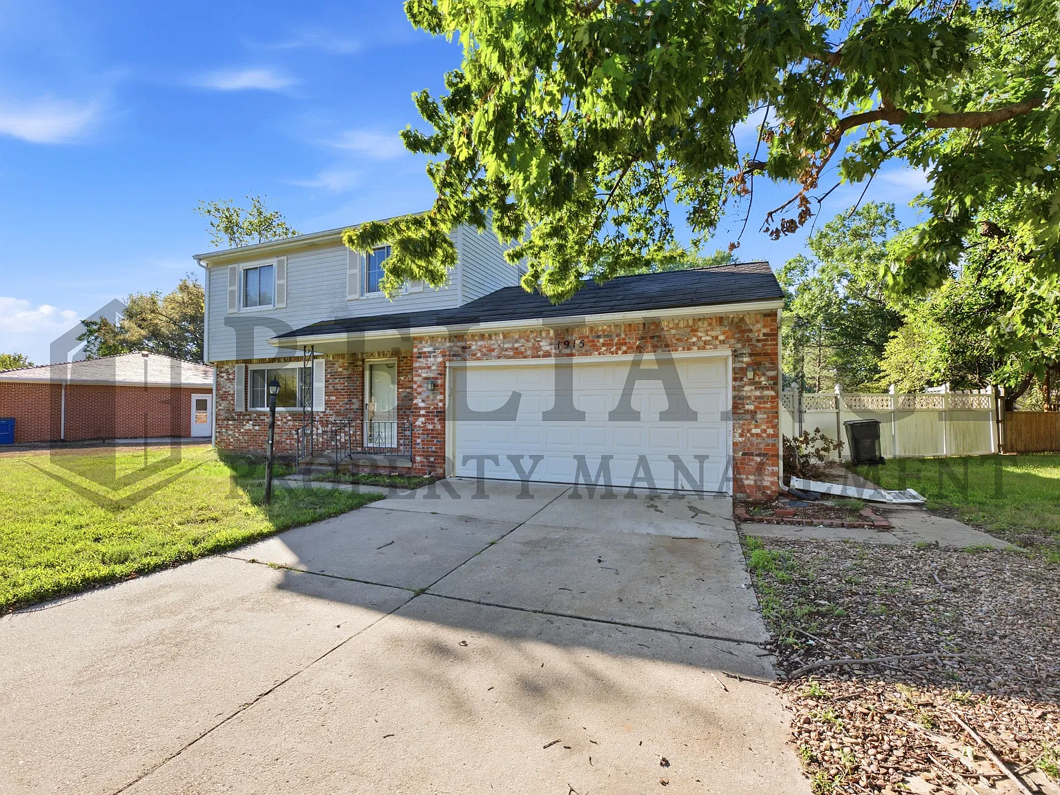 1915 Cypress Lane (ON) - 1 — Photo 3