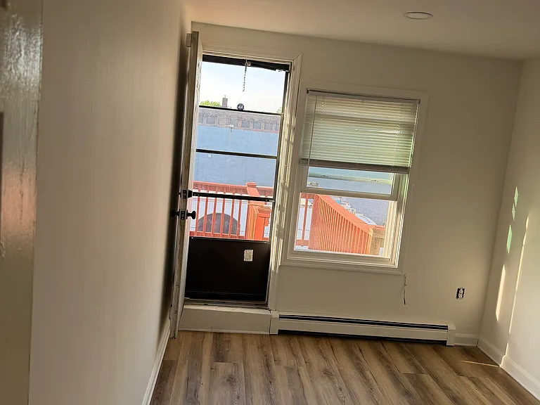 61 Tyler St #B — Photo 12
