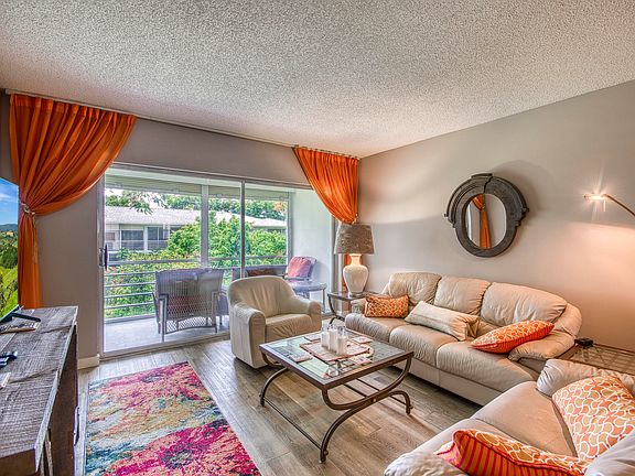 5th image of 2640 SW 22nd Avenue #1112