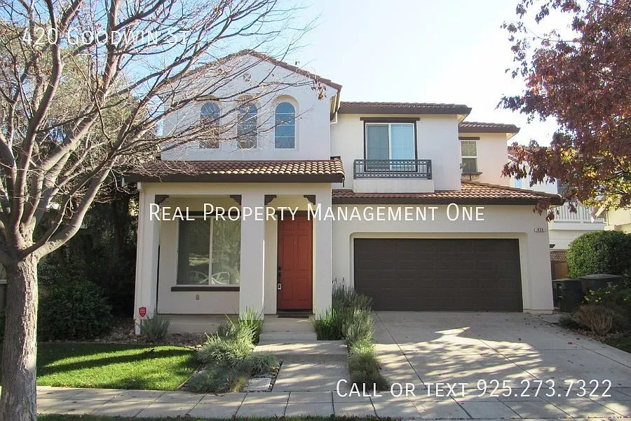 420 Goodwin St photo 1