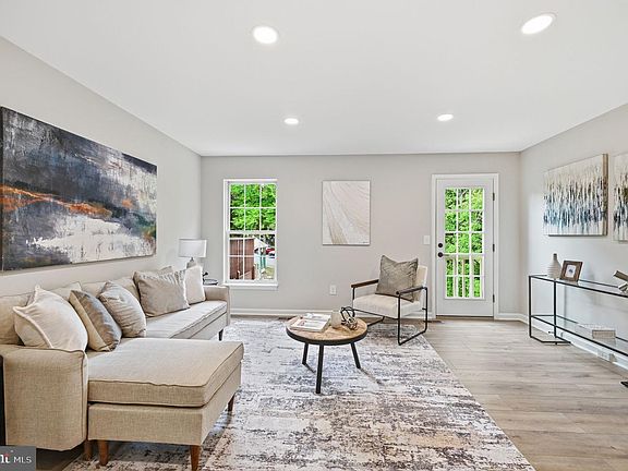 4th image of 15608 Three Otters Pl