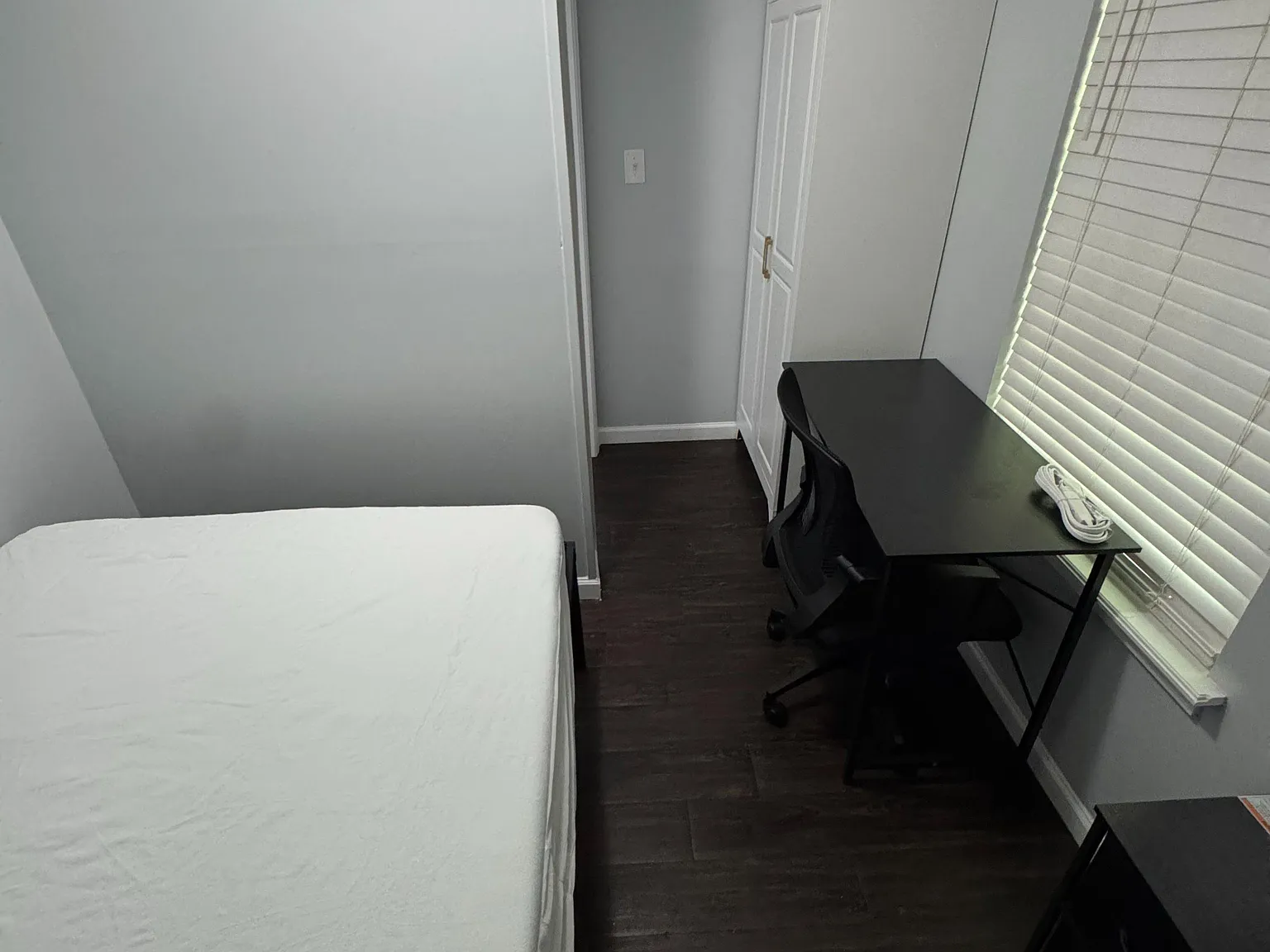 4 bed, 2.5 bath, 1642 sqft, $905 — Photo 2