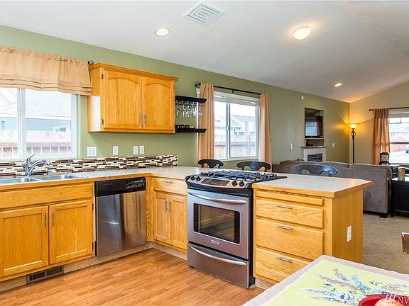 4th image of 6104 101st Pl NE