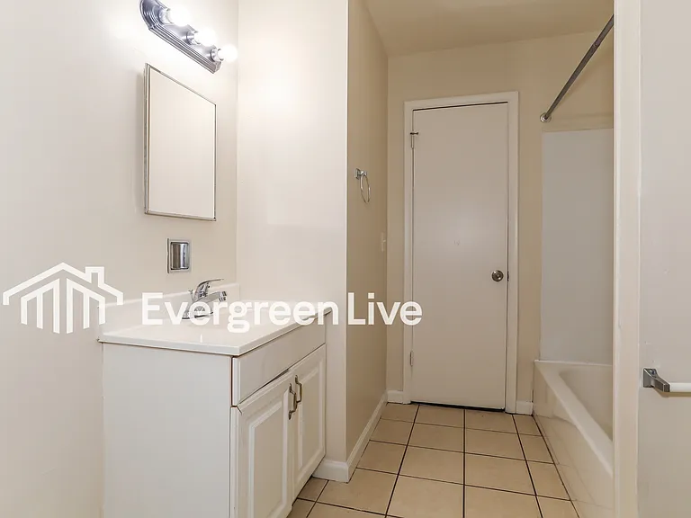 8540 Sunlight Dr — Photo 13