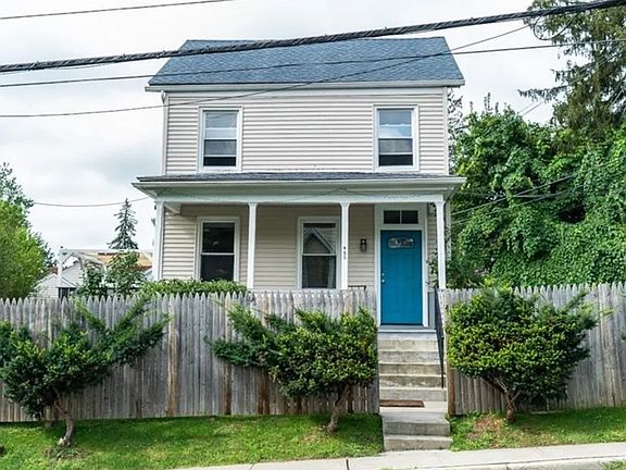 2nd image of 480 Benedict Ave