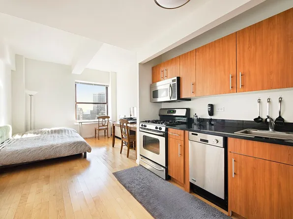 20 West St APT 40F, New York, NY 10004
