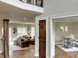 18540 Beaverwood Rd, Minnetonka, MN 55345