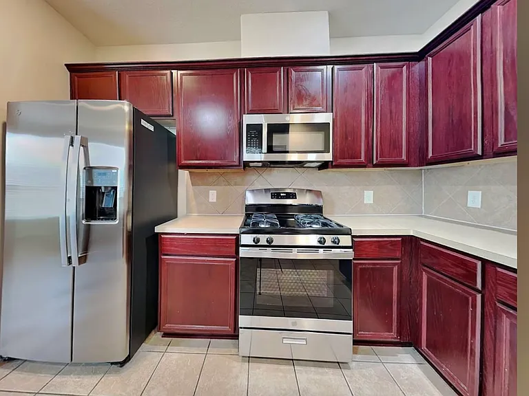 1026 Doubletree Glen Dr — Photo 4
