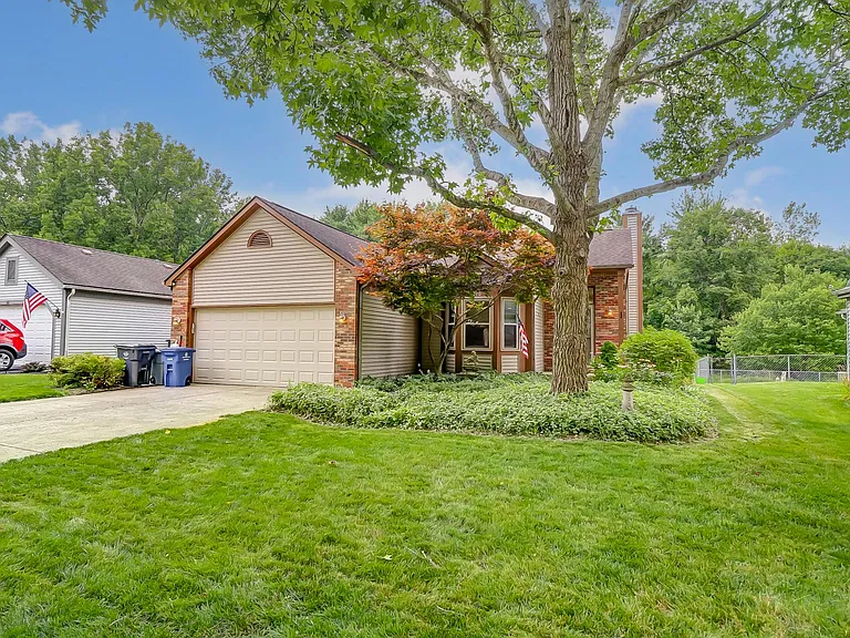 370 Coldwell Ct — Photo 17
